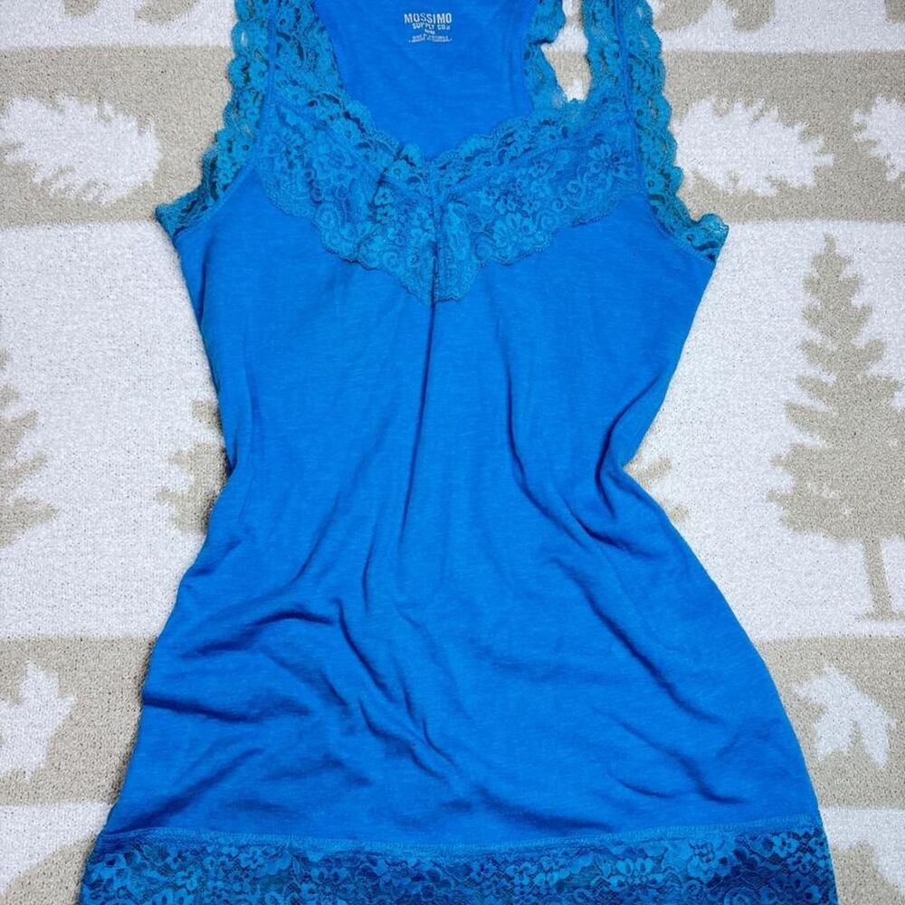Mossimo Supply Co. Y2K Blue Lace Trim Tank Top — Size M